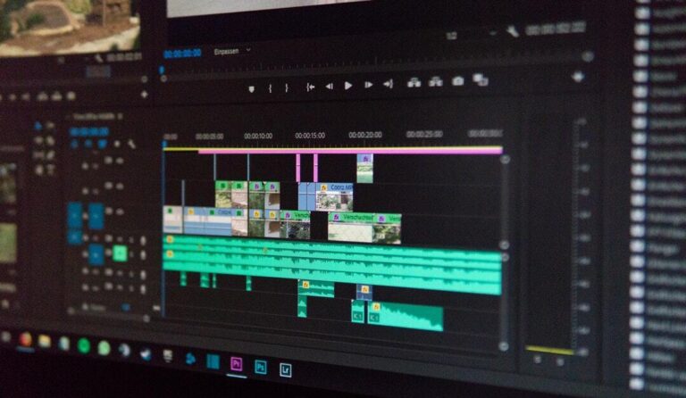 Right Podcast Editor